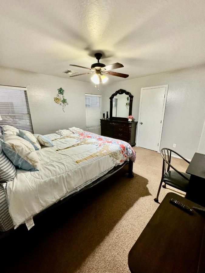 West Phx Cozy King With Private Bathroom Inside A House * Phoenix