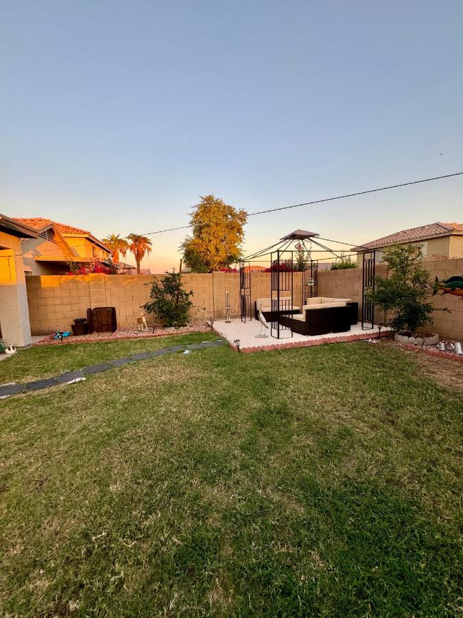 West Phx Cozy King With Private Bathroom Inside A House Homestay *
